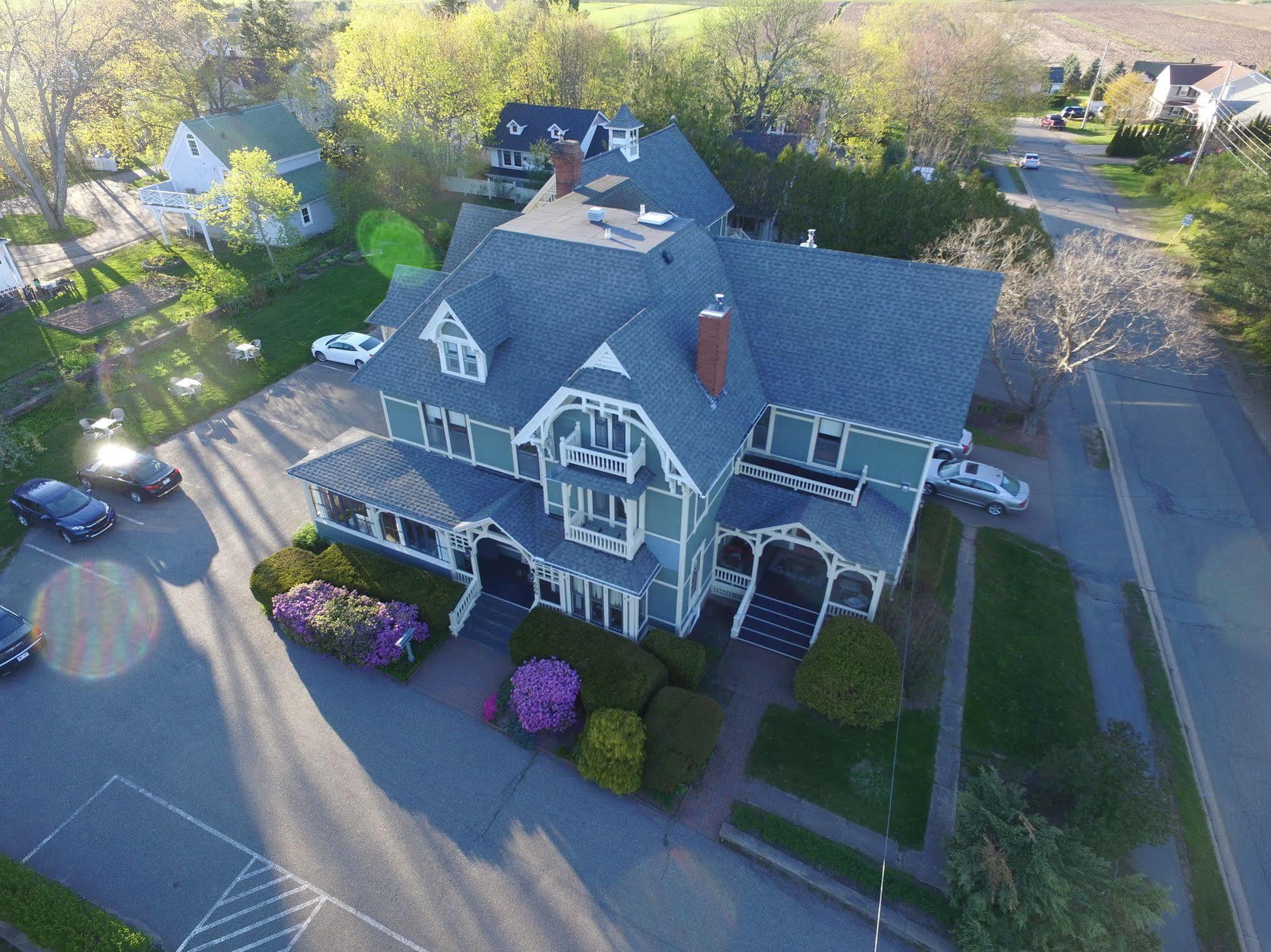 Victoria'S Historic Inn วูล์ฟวิลล์ ภายนอก รูปภาพ
